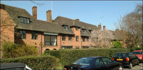 Heath Close odd nos